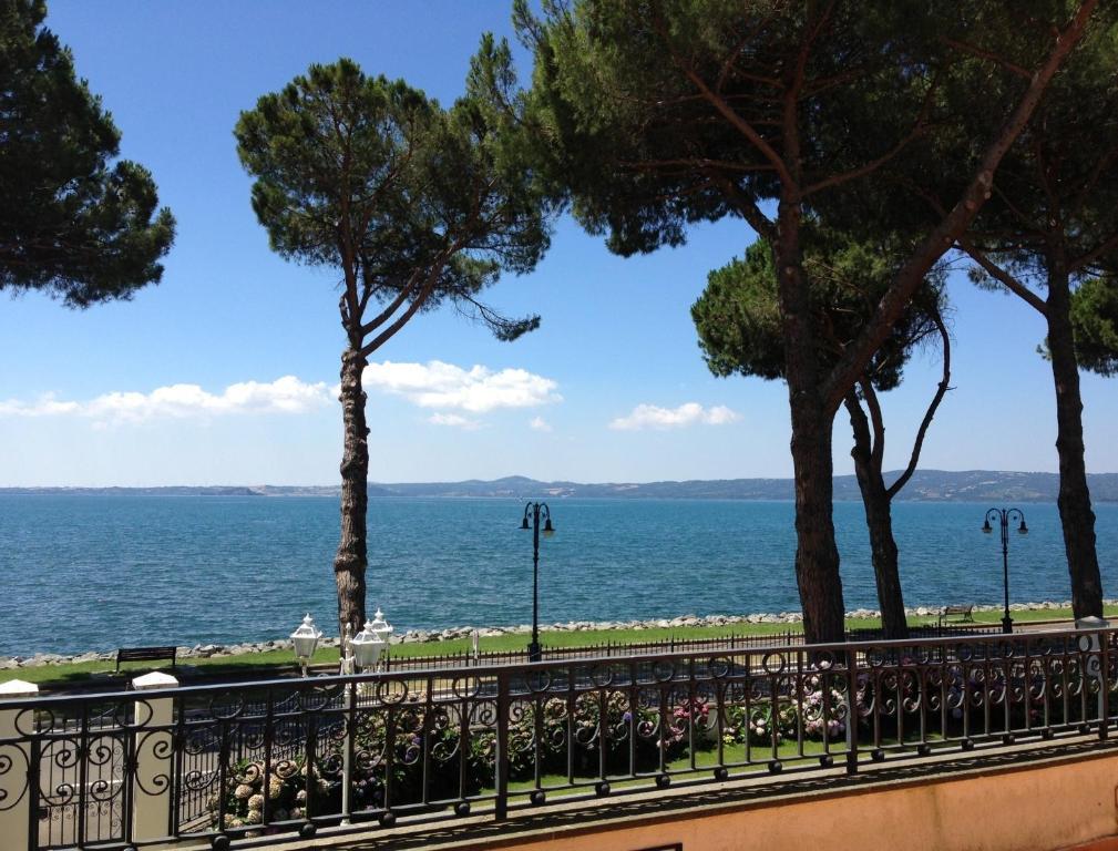 Hotel Holiday Sul Lago Bolsena Quarto foto