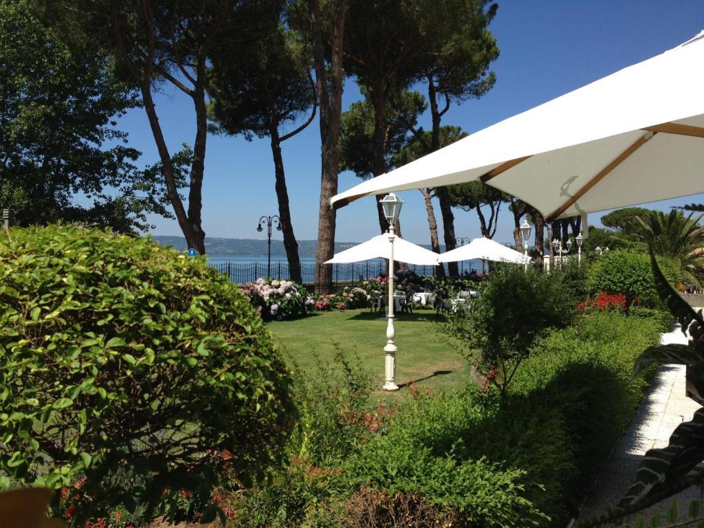 Hotel Holiday Sul Lago Bolsena Exterior foto