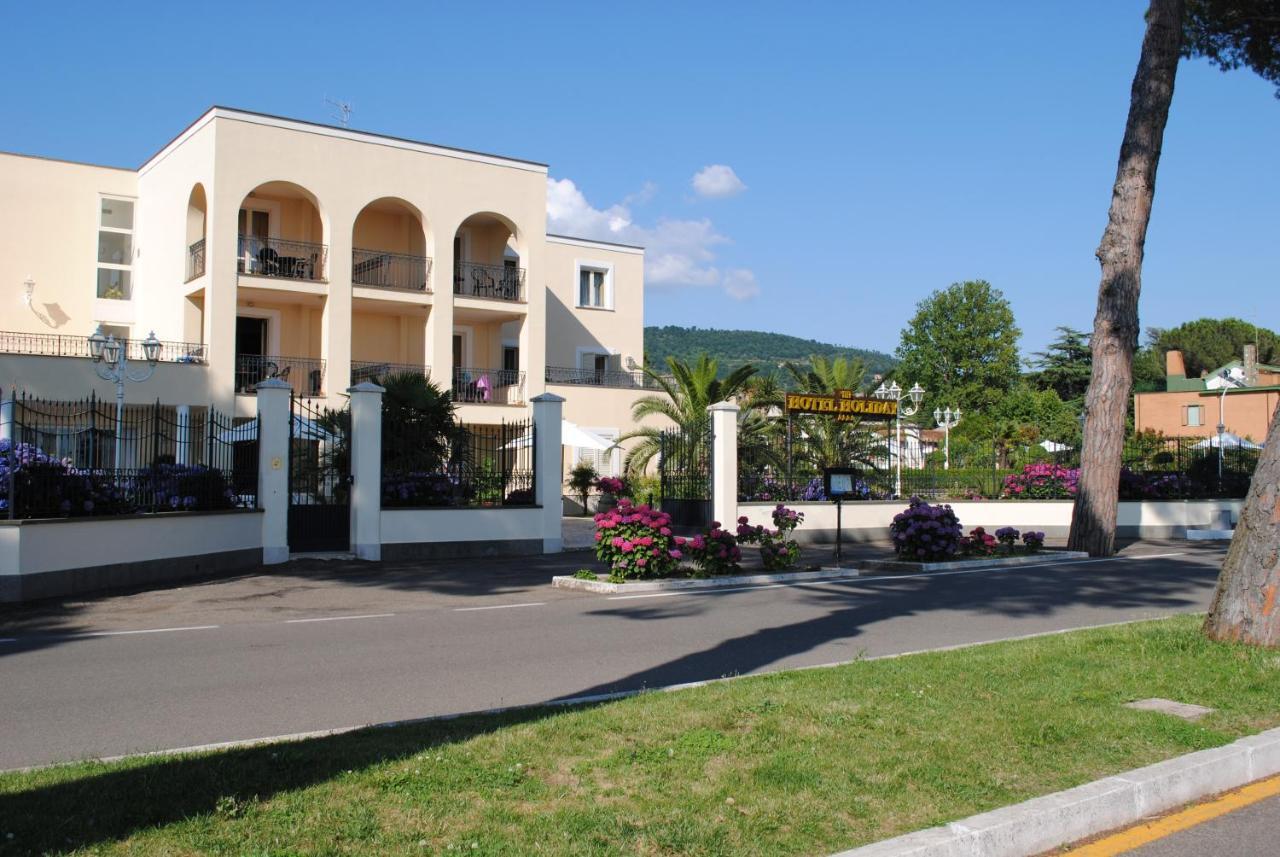 Hotel Holiday Sul Lago Bolsena Exterior foto